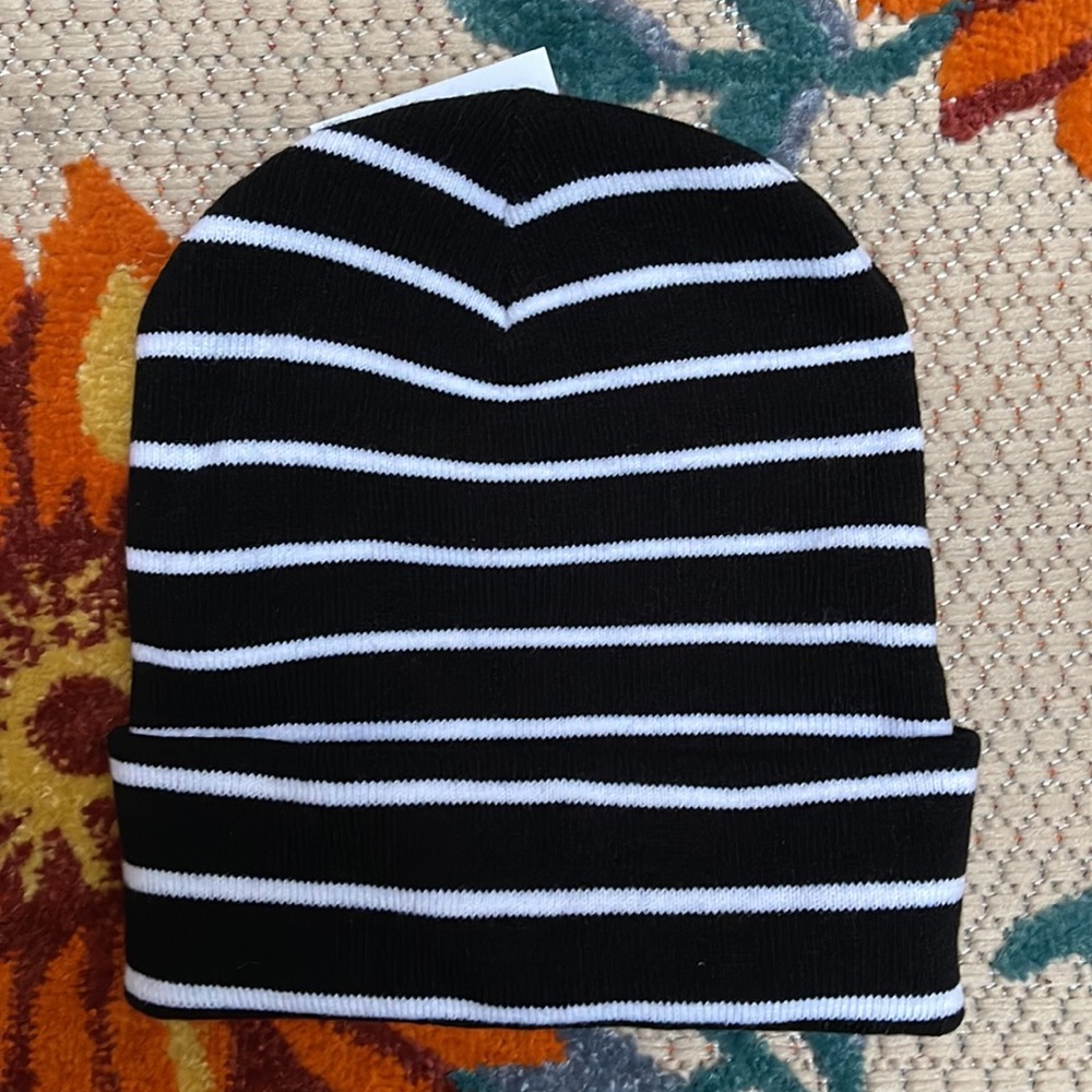VANS BREAKIN CURFEW KNIT CUFF BEANIE ADULT HAT BLACK WHITE VN0A5GUV2UC WOMENS - Picture 4 of 16